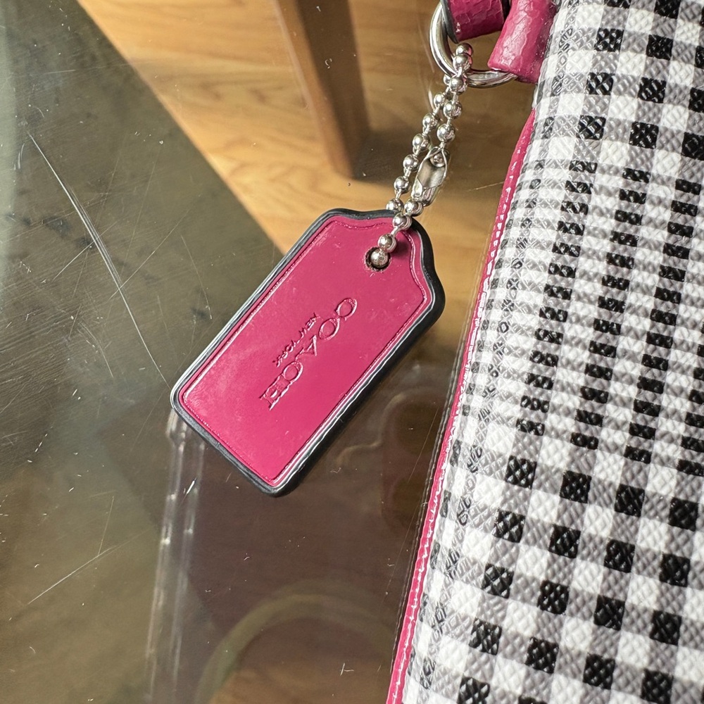 Coach Black and White Checkered Wristlet with burgundy Accents  NWOT - Picture 3 of 10